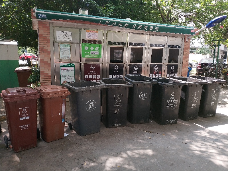 垃圾桶可用于压缩垃圾车和挂桶垃圾车